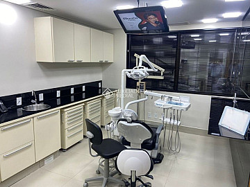 Cl�nica Odontol�gica Pronta (Porteira Fechada)