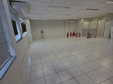 SAL�O COMERCIAL